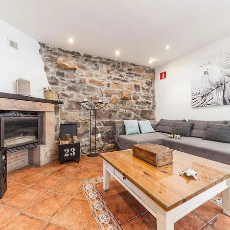 Jacuzzi- Kamin- Grill Und Spektakulaere Aussicht By Interhome Appartamento