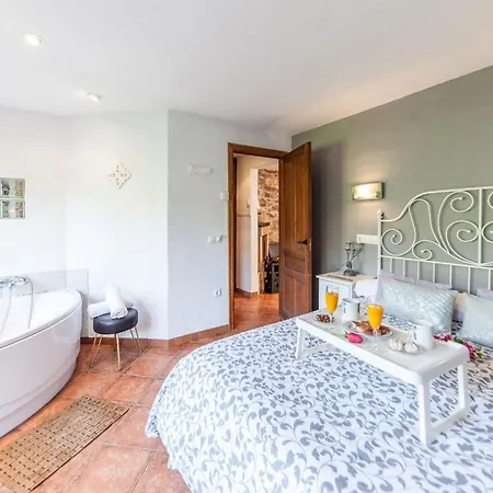 Jacuzzi- Kamin- Grill Und Spektakulaere Aussicht By Interhome