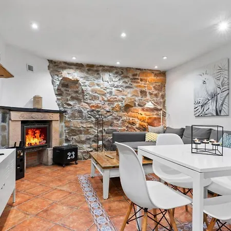 Jacuzzi- Kamin- Grill Und Spektakulaere Aussicht By Interhome Apartment