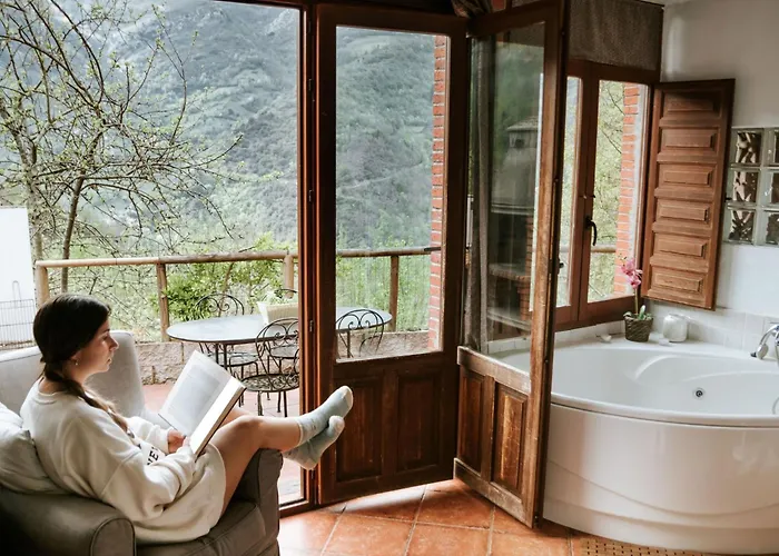 Jacuzzi- Kamin- Grill Und Spektakulaere Aussicht By Interhome