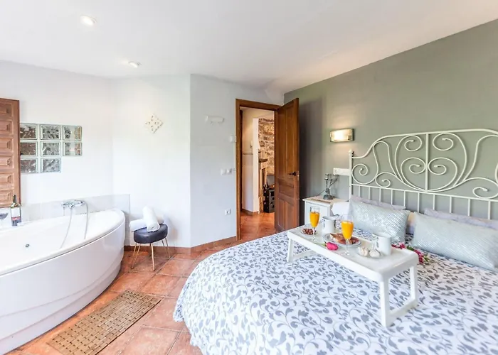 Jacuzzi- Kamin- Grill Und Spektakulaere Aussicht By Interhome